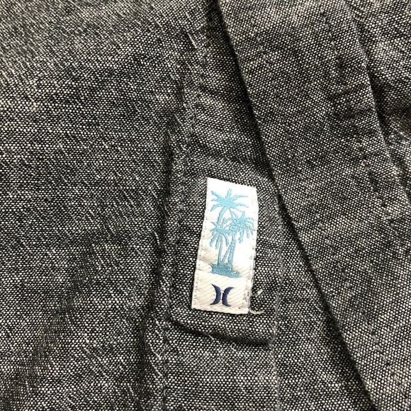 Men's Hurley Casual Button-Up Shirt, Short Sleeve, Black/Dark Gray Chest Medium - Picture 3 of 7